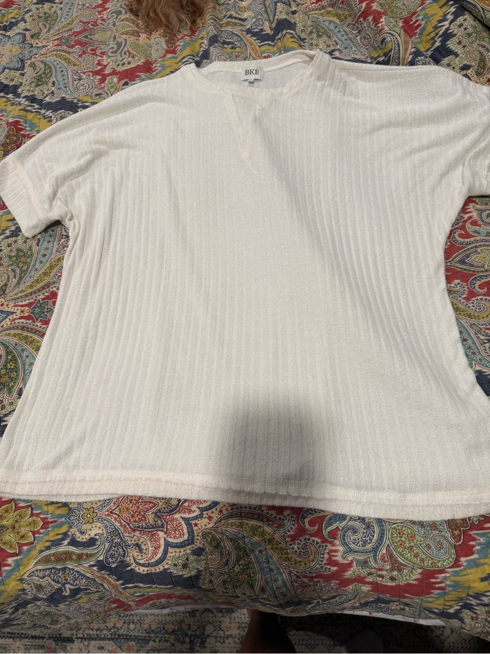 BKE White Ribbed Knit Short Sleeve Top